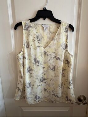 Nine West Pale Yellow and Gray Floral V-Neck Camisole